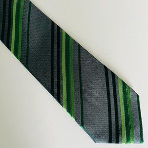 BCBG ATTITUDE 100% Silk Tie EUC